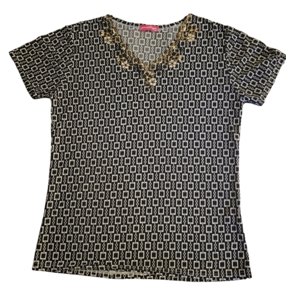 Prestige Edge Top Black and White with Gold Design Size M